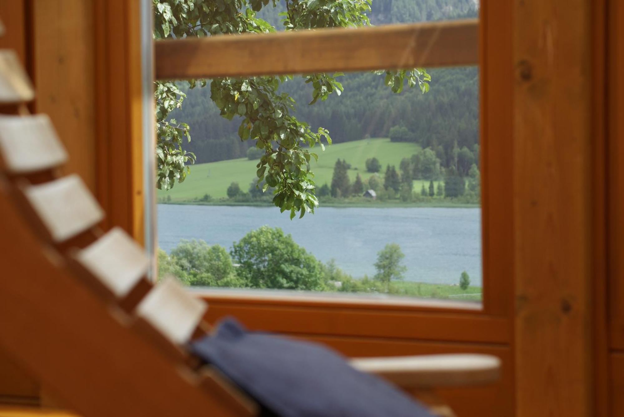 Kolbitsch Am Weissensee Ein Seeblick Der Verzaubert Inklusive Premiumcard Kültér fotó